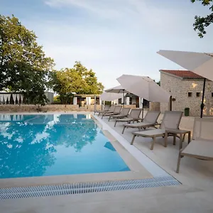 dionis-zaton-camping.hotelinzadar.com/